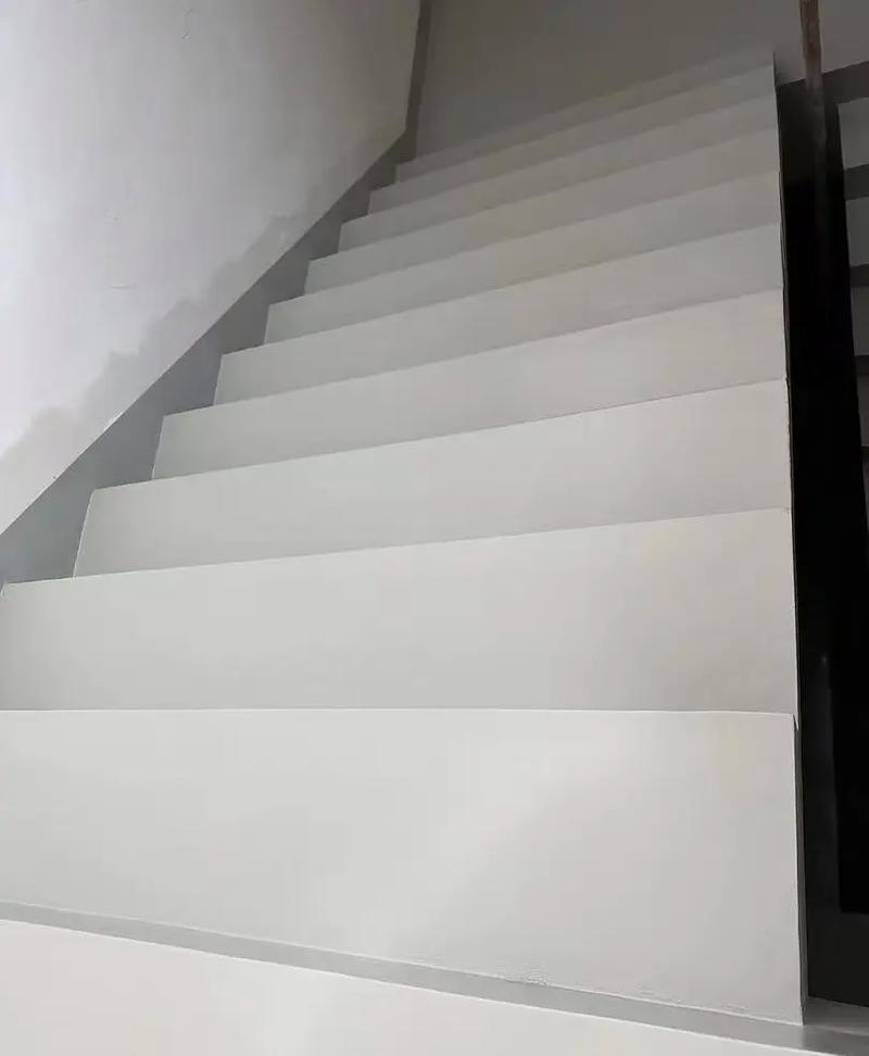 楼梯间升级 环氧地坪让家装瞬间提升档次